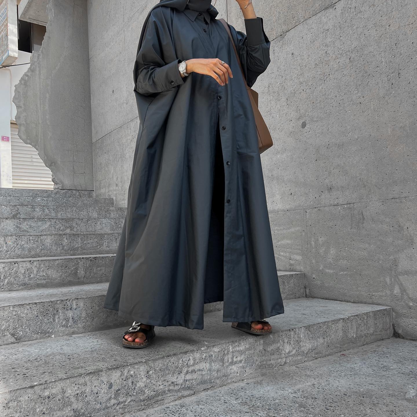 اسْتَبْرَق frame 2