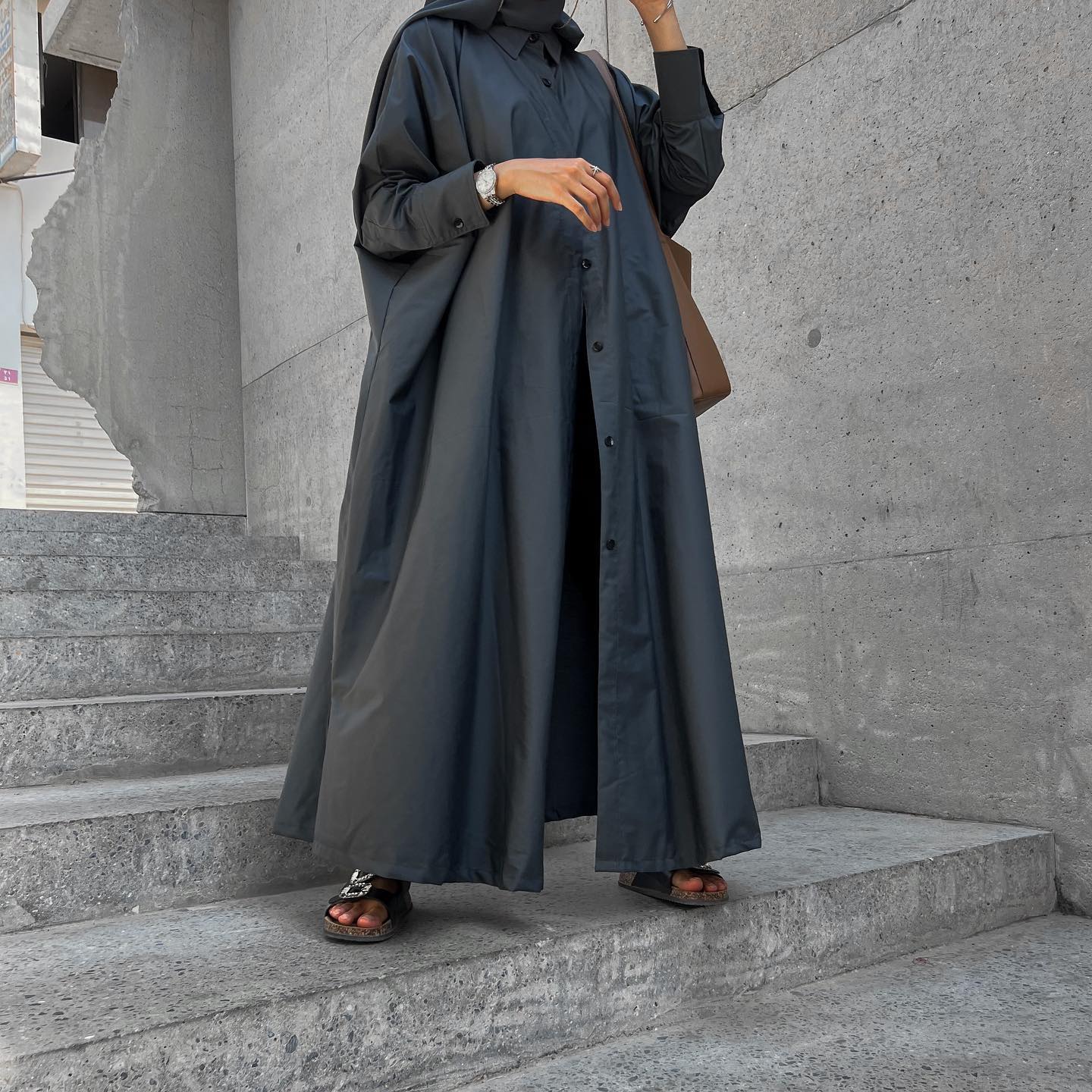 اسْتَبْرَق frame 2