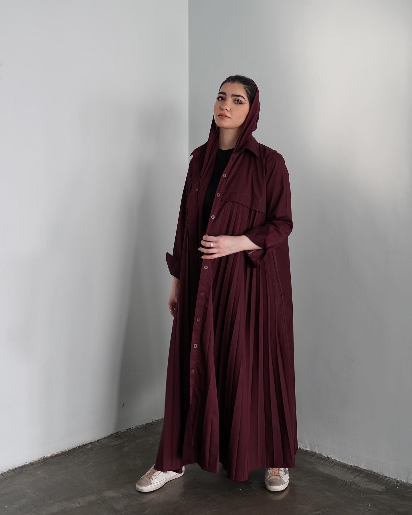DH | Abaya line frame 2