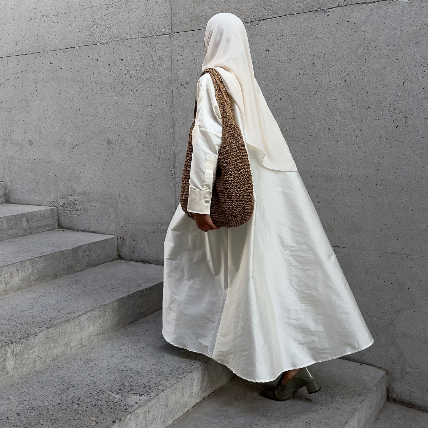 اسْتَبْرَق frame 2