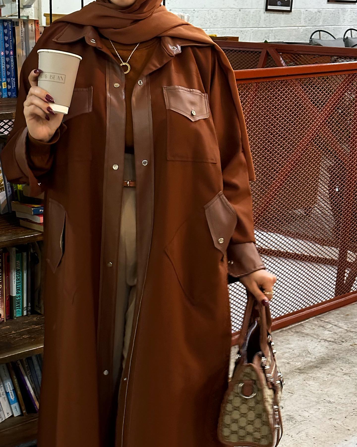 عبايات الزين frame 4