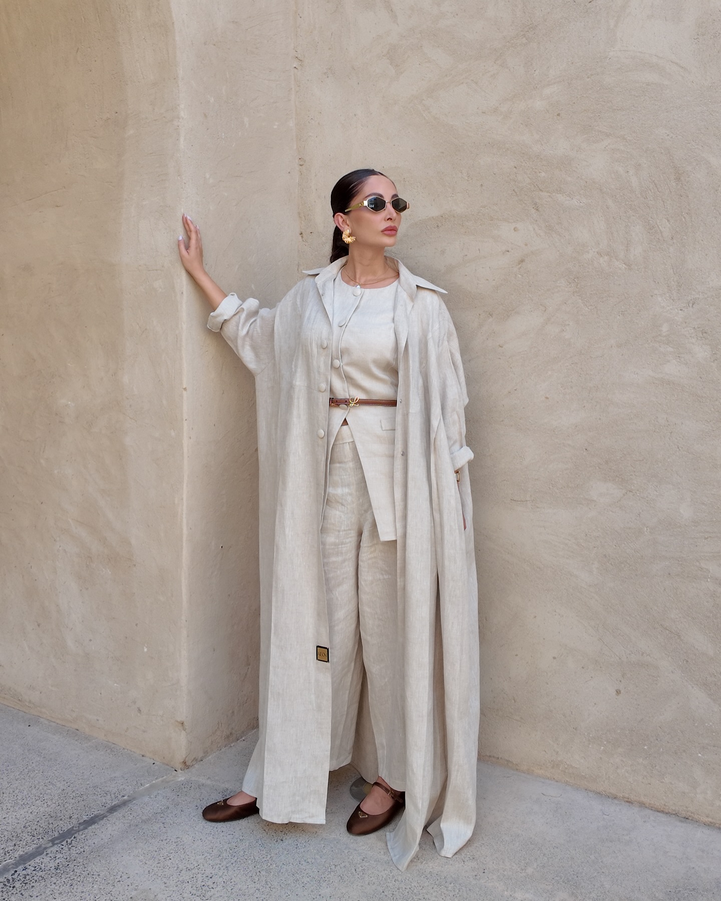 AEON ABAYA  عبايات ايوُن frame 2