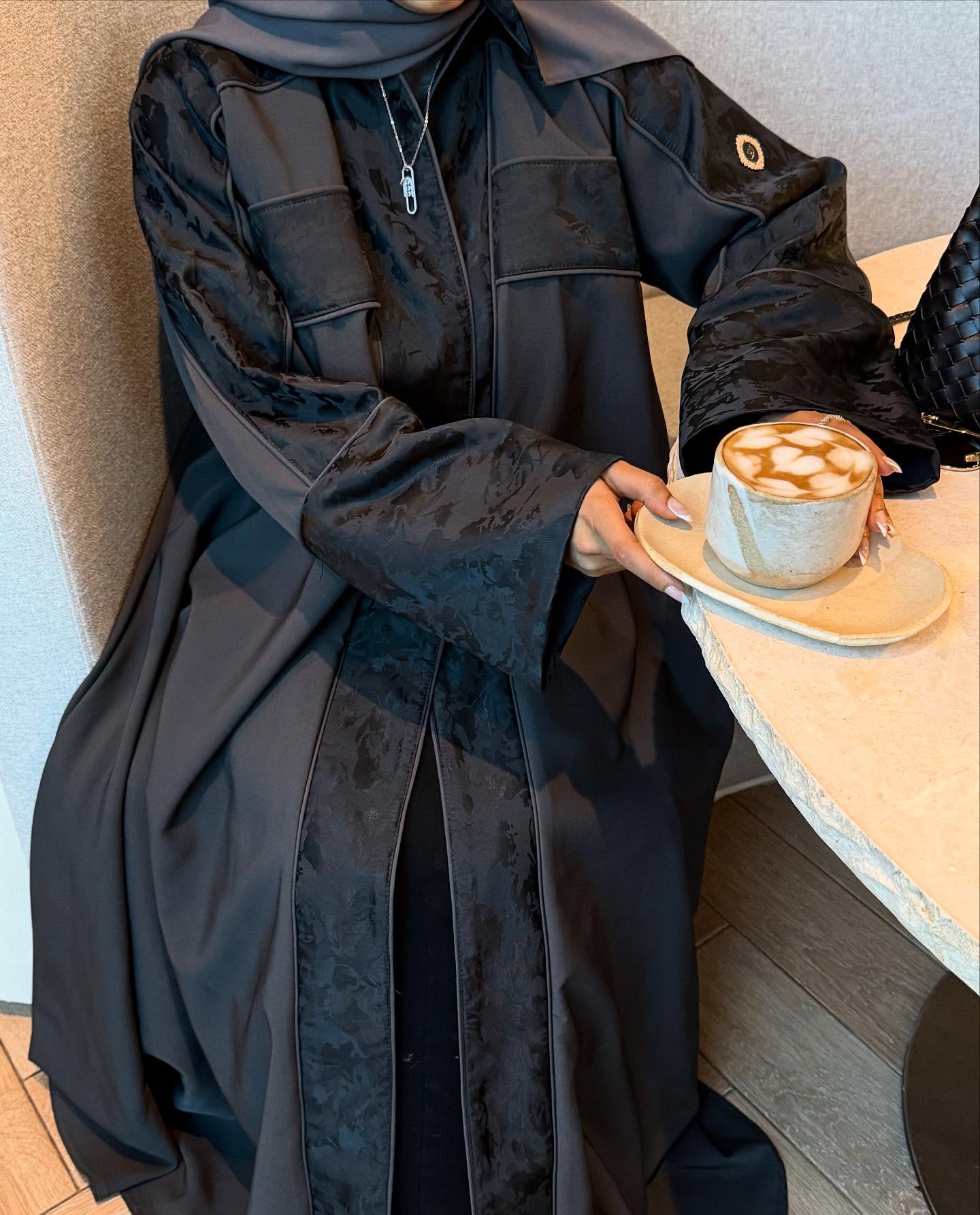 عبايات الزين frame 4