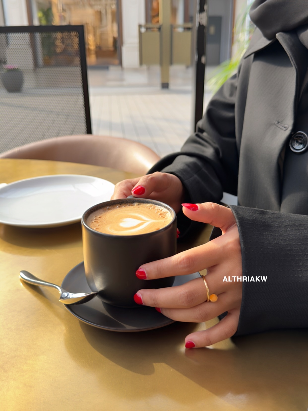 ALTHRIAKW | عبايات الثريا frame 4