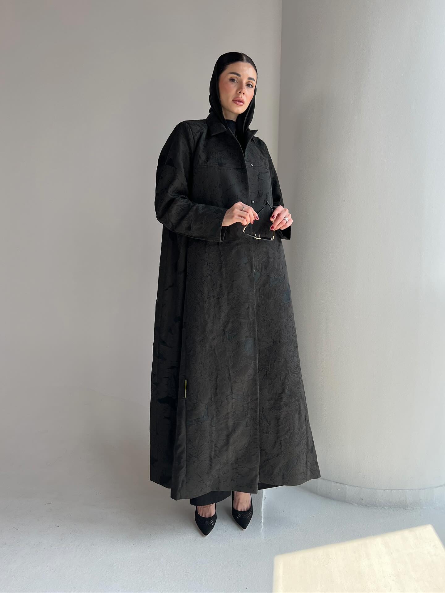 BY AMTHAL | Kuwait Abayas frame 4