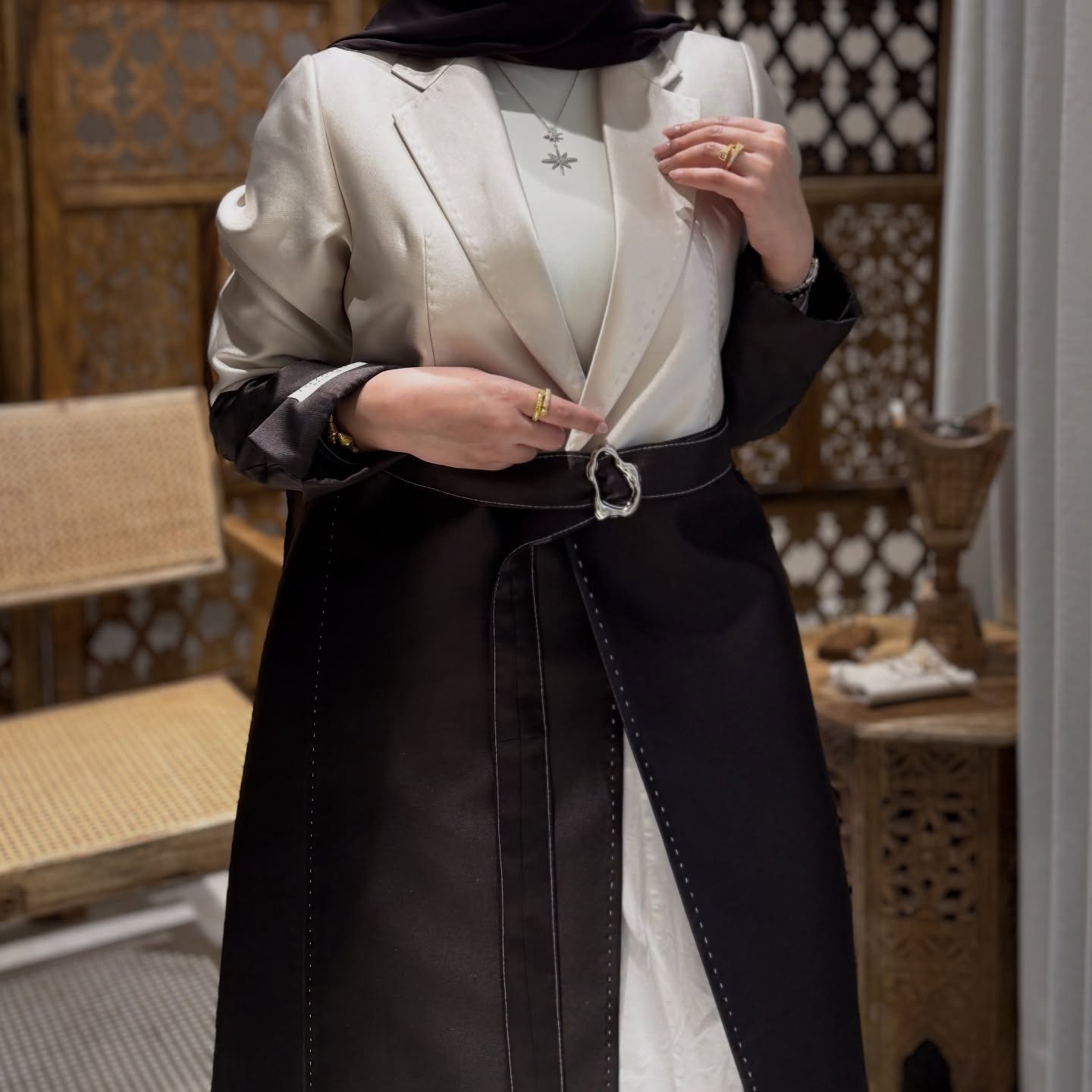 Razana couture - abaya 🇧🇭 عباية رزانا frame 1