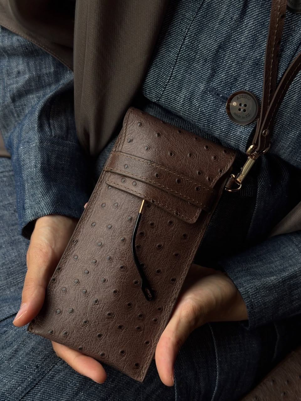 AiSho • made in Kazakhstan • изделия аманат frame 5