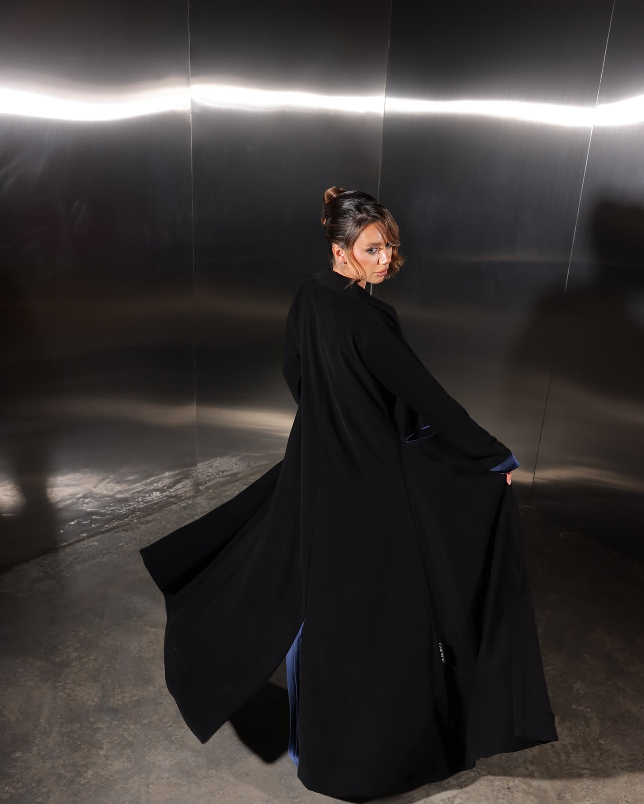 Mantello abaya frame 4