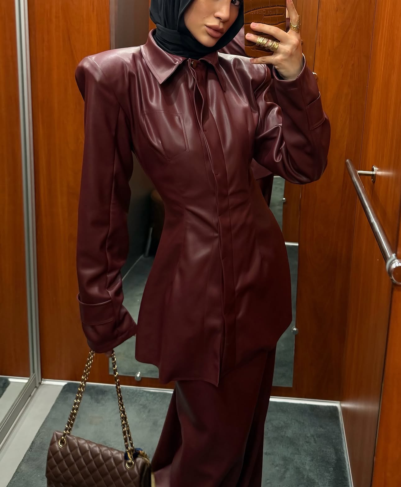 Huzaima | Premium clothing frame 3