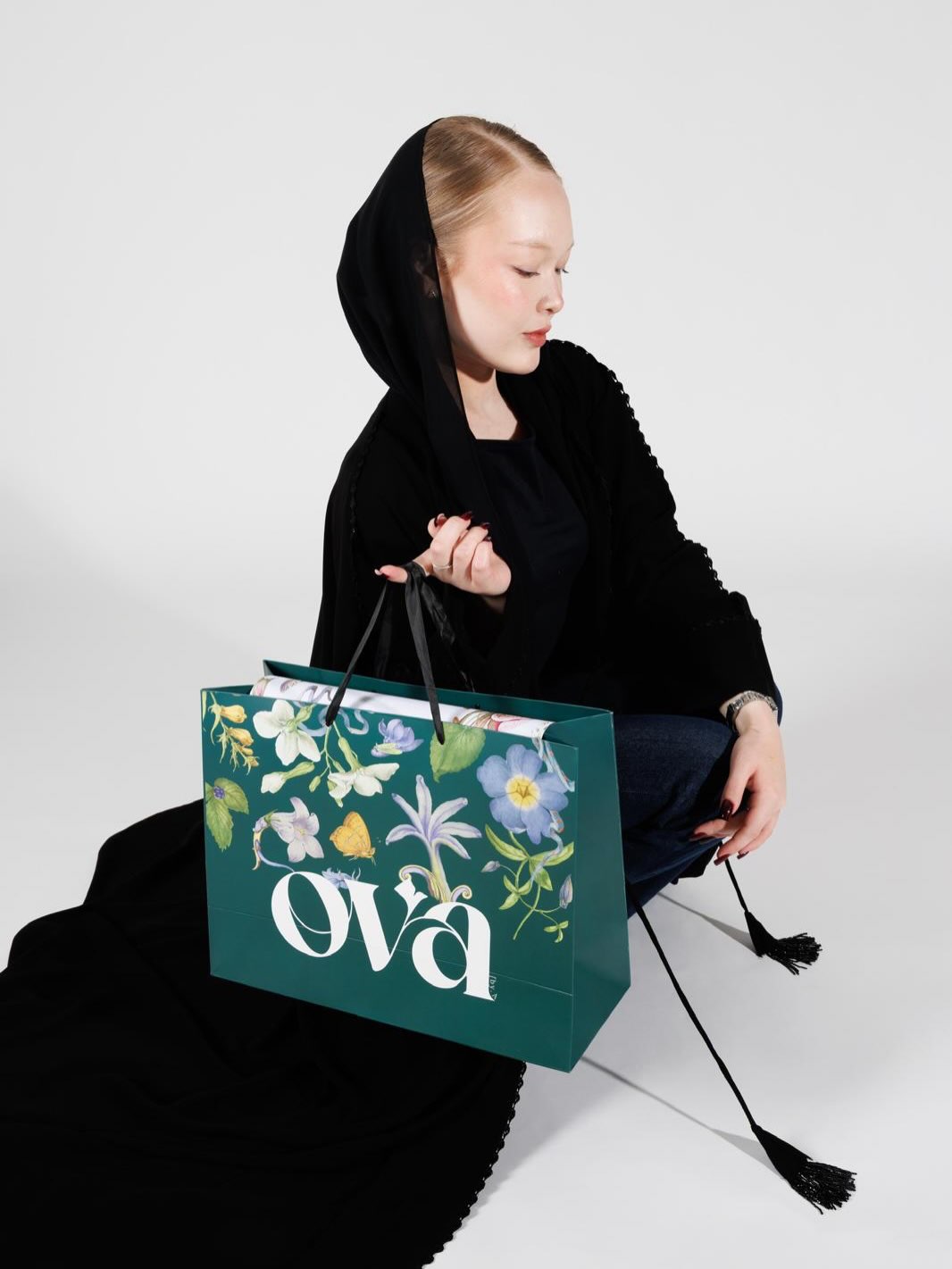 adele sakenova frame 4