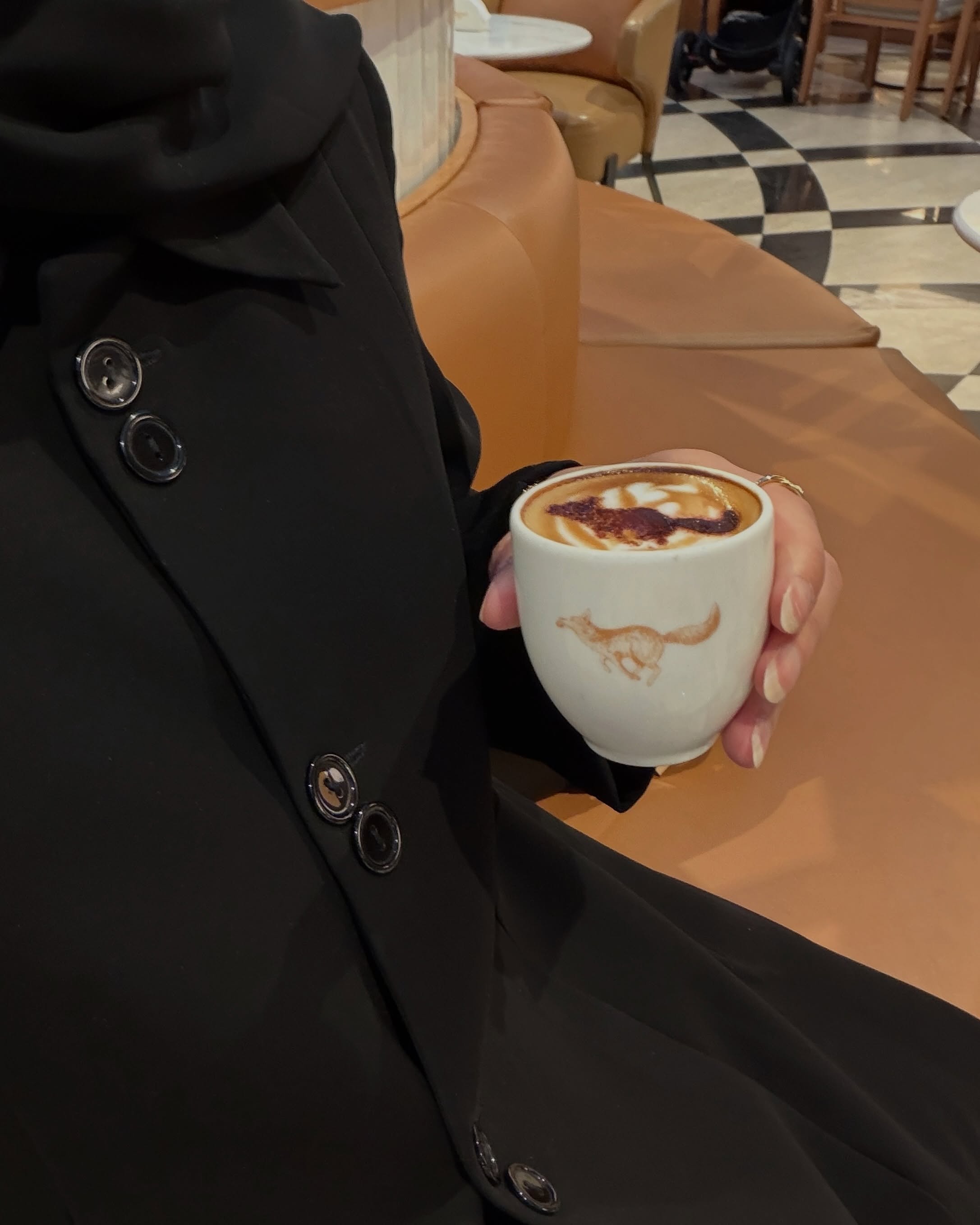 𝐦𝐚𝐲𝐨 𝐚𝐛𝐚𝐲𝐚 frame 2